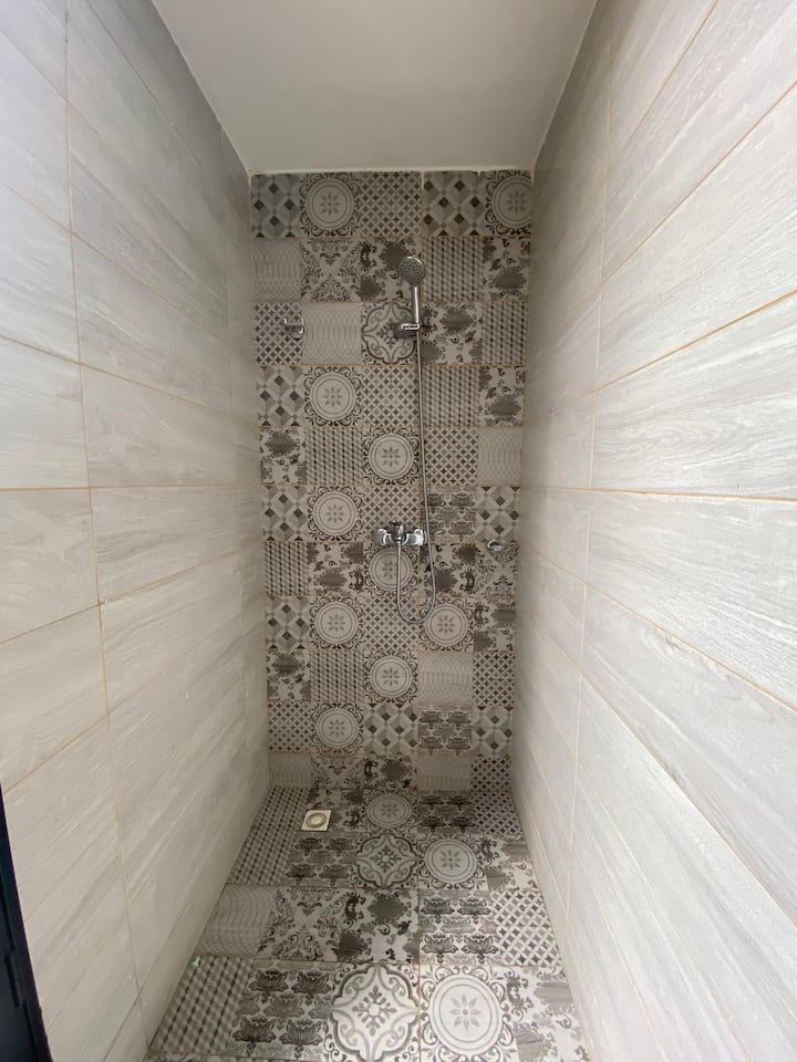 Cantonments Luxury Tower Flat 11