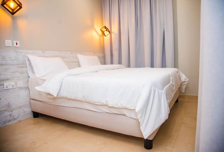 Executive Crest Apartment In Osu