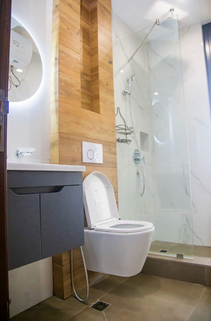 Executive Crest Apartment In Osu