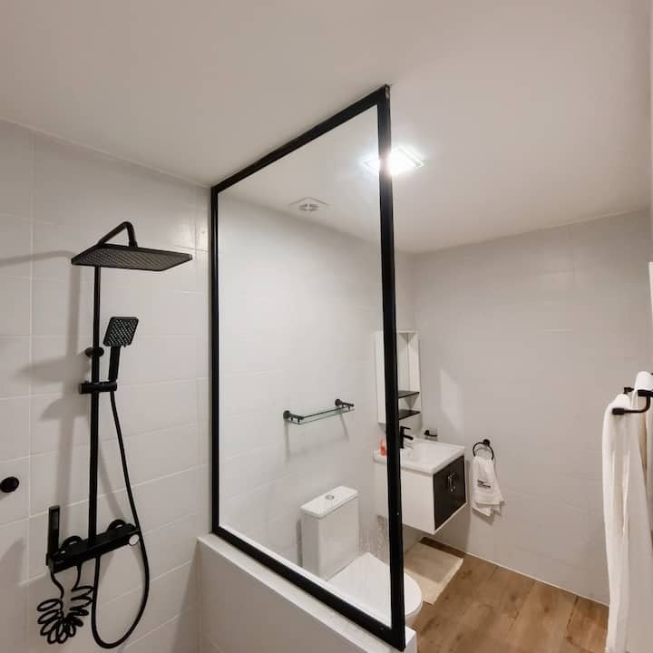 Modern Luxe Studio @Osu +Free Airport Pickup