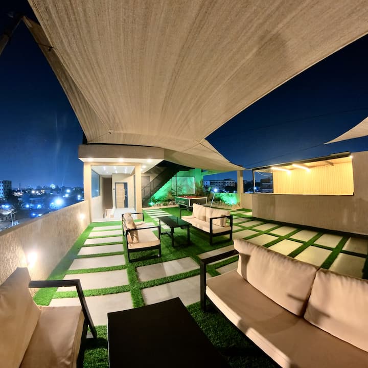 Modern Luxury Studio@ Osu + Free Airport Pickup