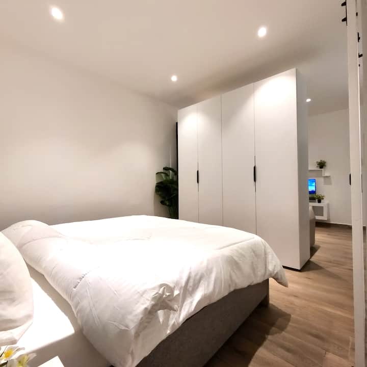 The Modern Deluxe Studio@Osu + Free AirportPickup