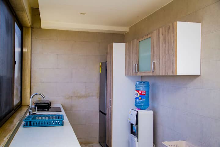 Ultramodern Executive Aprt TEMA