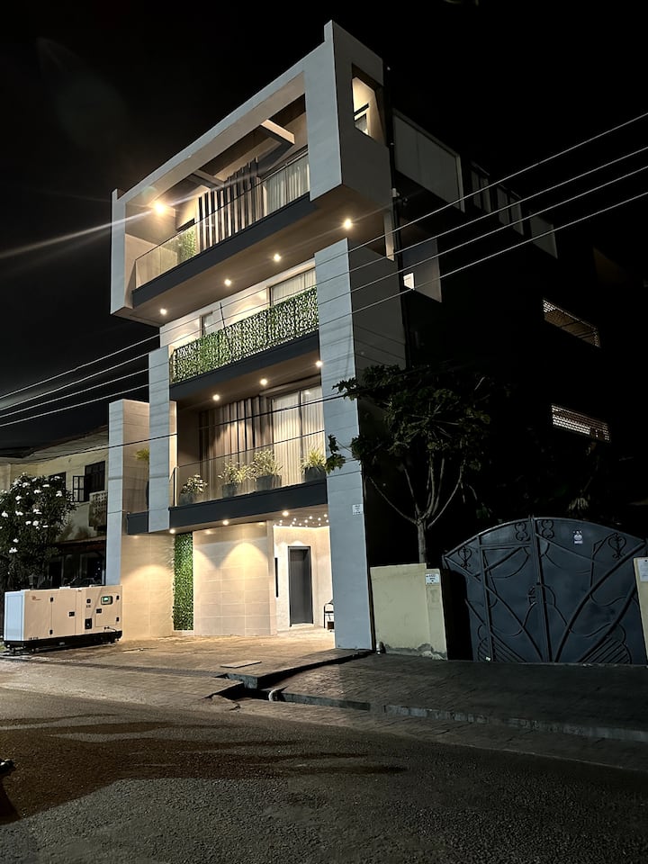 Urban Bliss Studio @Osu +Free Airport Pickup