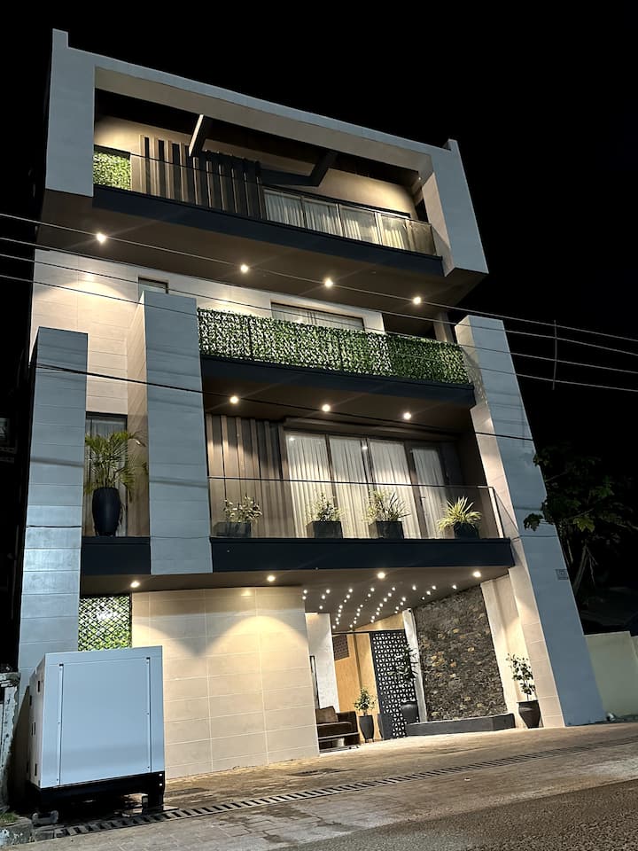 Urban Bliss Studio @Osu +Free Airport Pickup